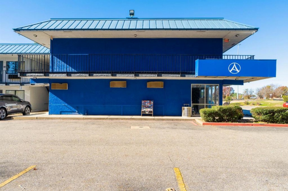 Xpress Inn & Extended Stays Image 14