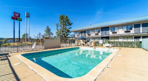 Xpress Inn & Extended Stays image 19