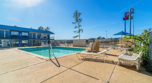 Xpress Inn & Extended Stays image 30