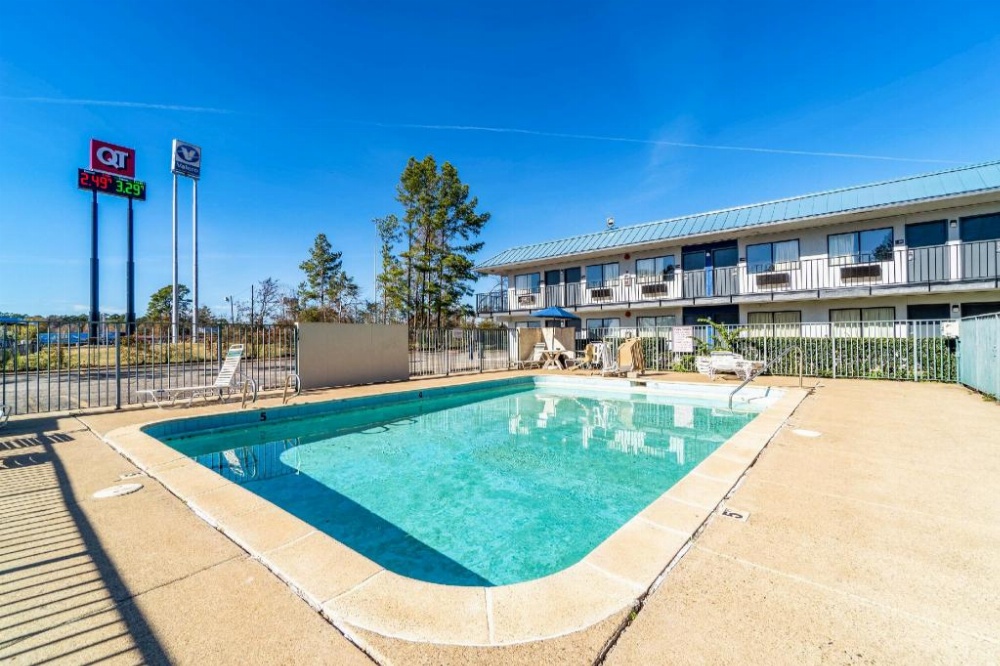 Xpress Inn & Extended Stays Image 32