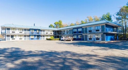 Xpress Inn & Extended Stays image 35