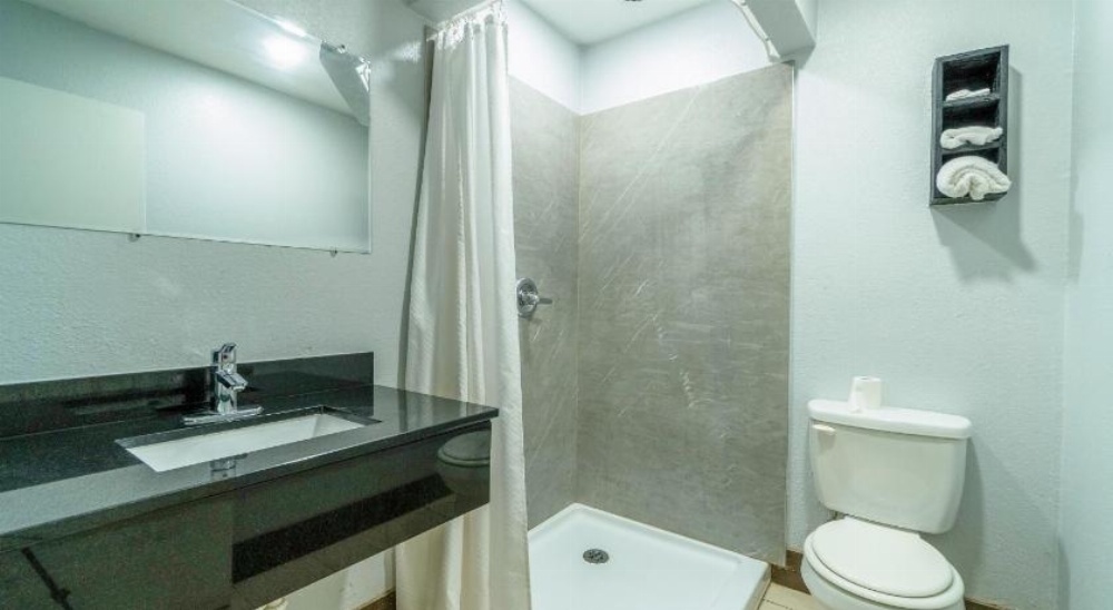 Xpress Inn & Extended Stays Image 37