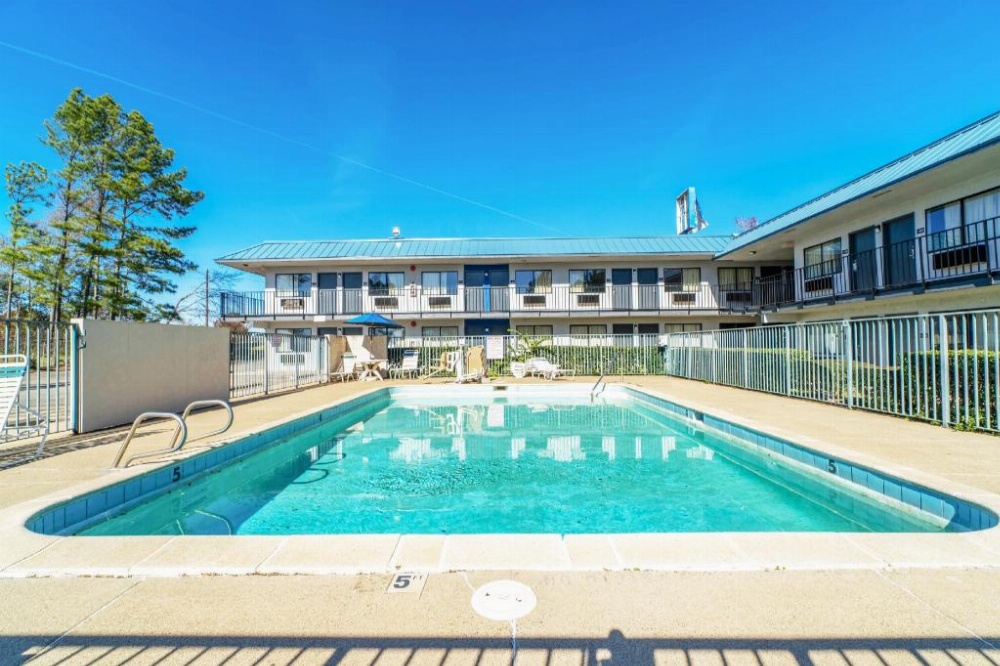 Xpress Inn & Extended Stays Image 41