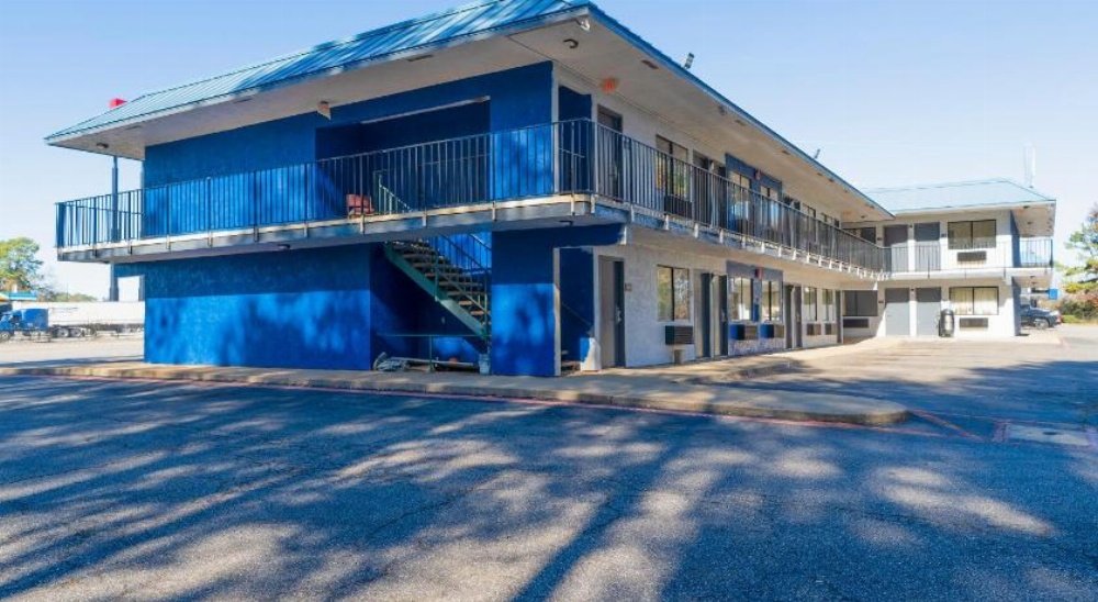 Xpress Inn & Extended Stays Image 42