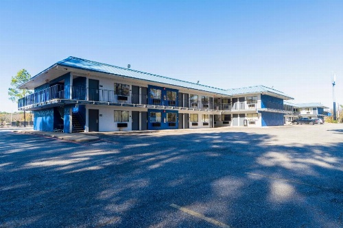 Xpress Inn & Extended Stays image 46