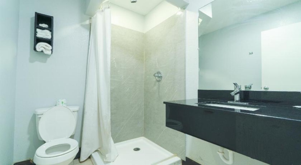 Xpress Inn & Extended Stays Image 48