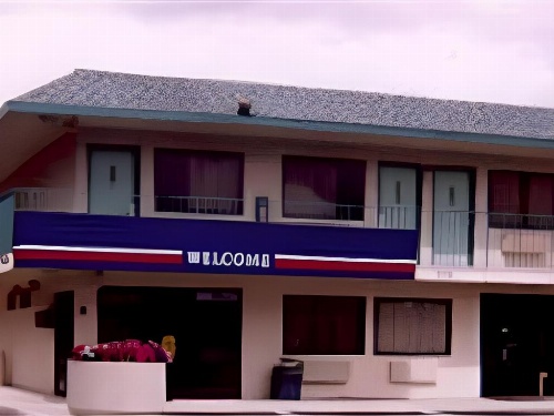 Xpress Inn & Extended Stays image 50