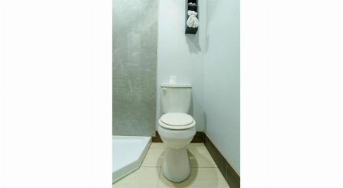 Xpress Inn & Extended Stays image 6